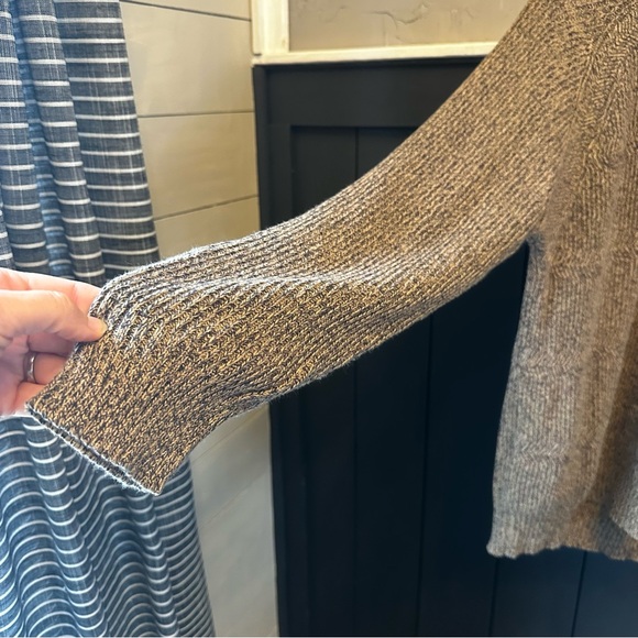 Geoffrey Beene Crewneck Sweater Tan Grey Size Laarge - Picture 6 of 11